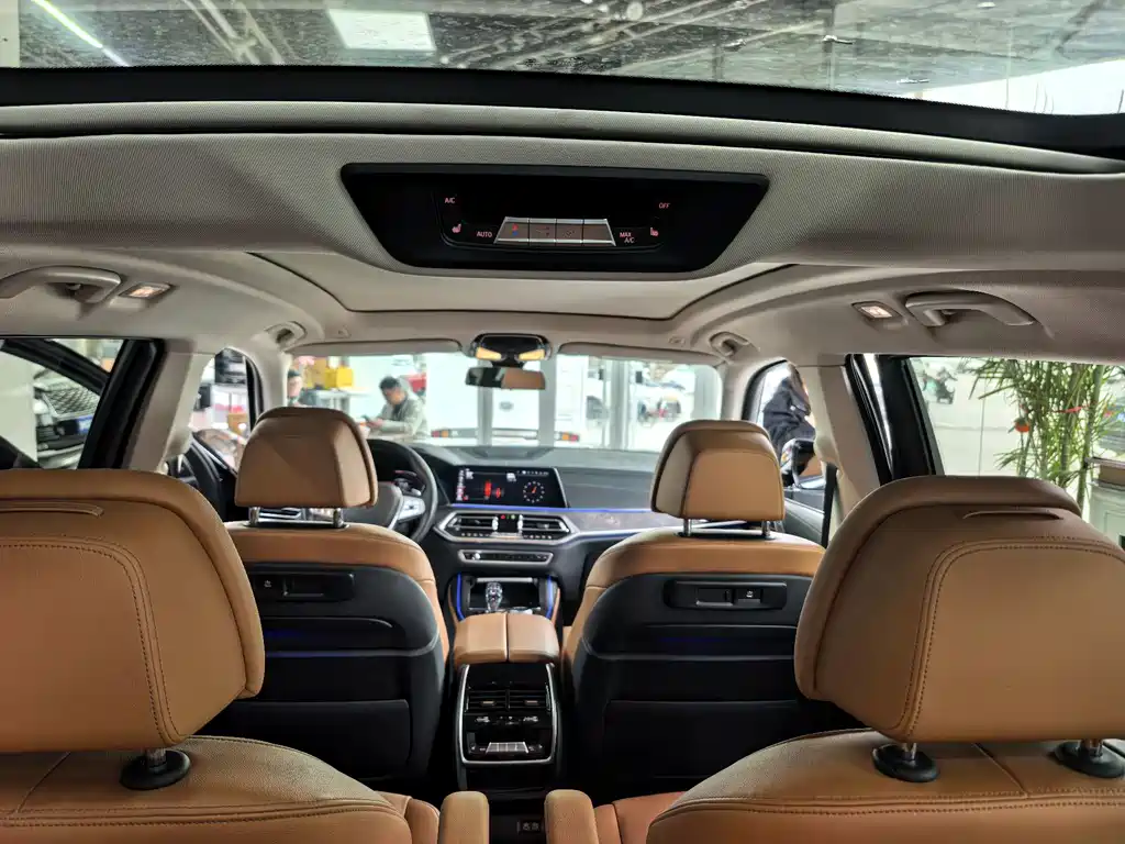 BMW X7 2020 — фото 12