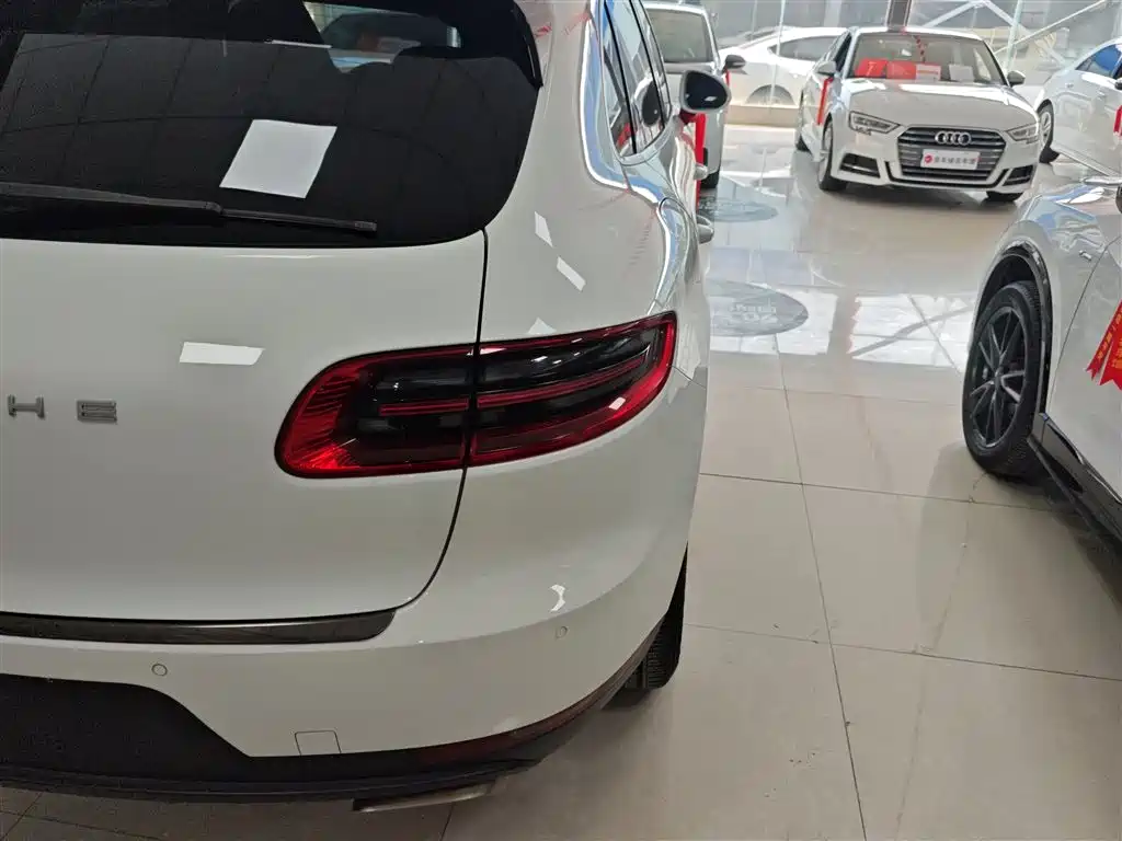 Porsche Macan 2015 — фото 8