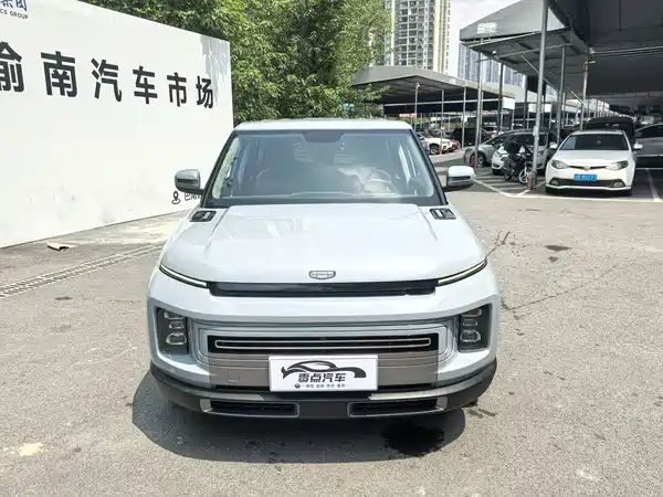 Geely ICON 2021