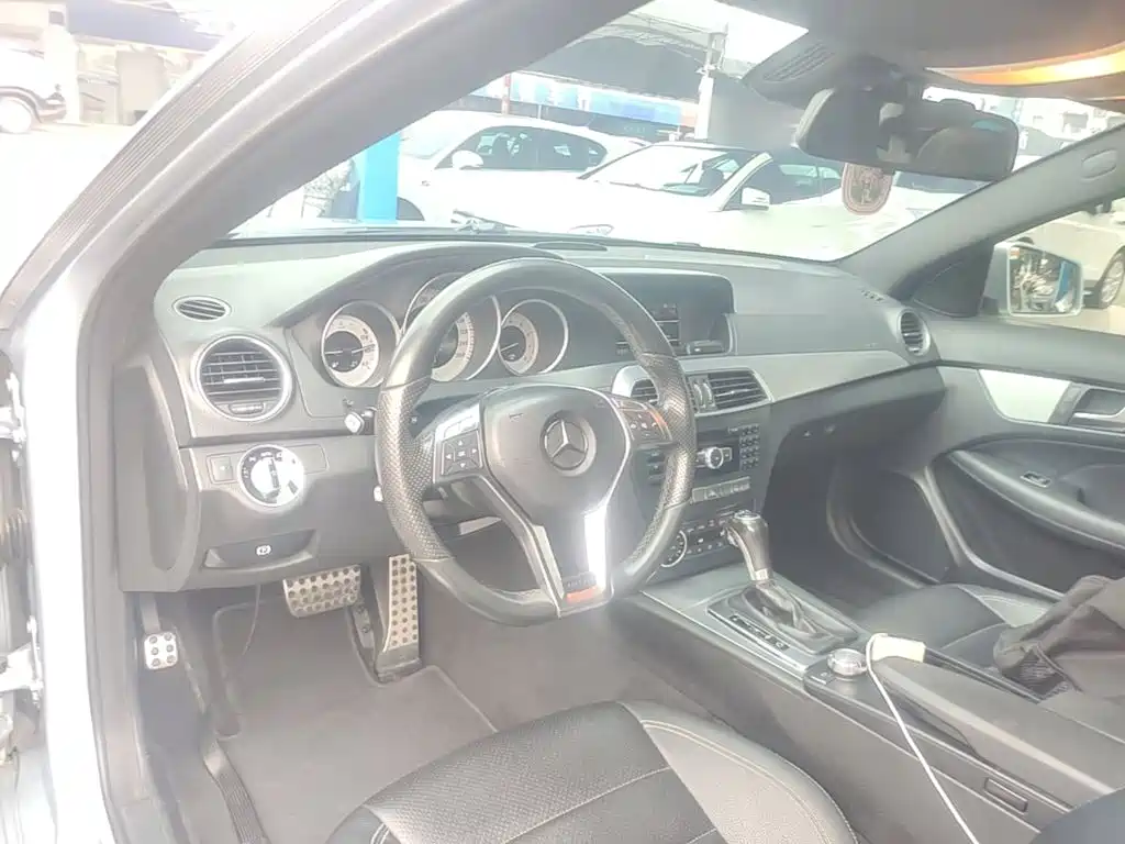 Mercedes-Benz C-Class 2014 — фото 10