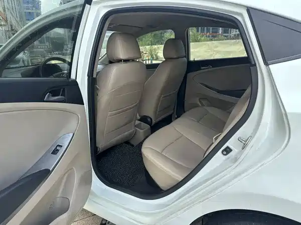 Hyundai Accent 2016