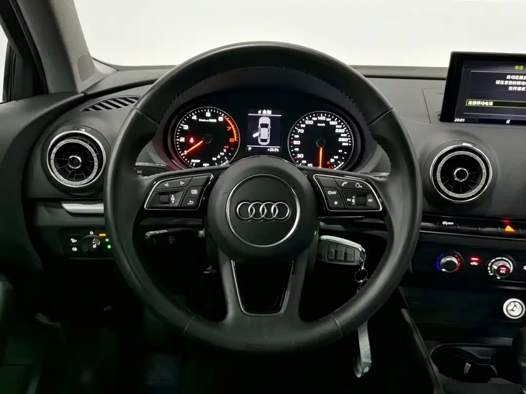 Audi A3 2020 — фото 11