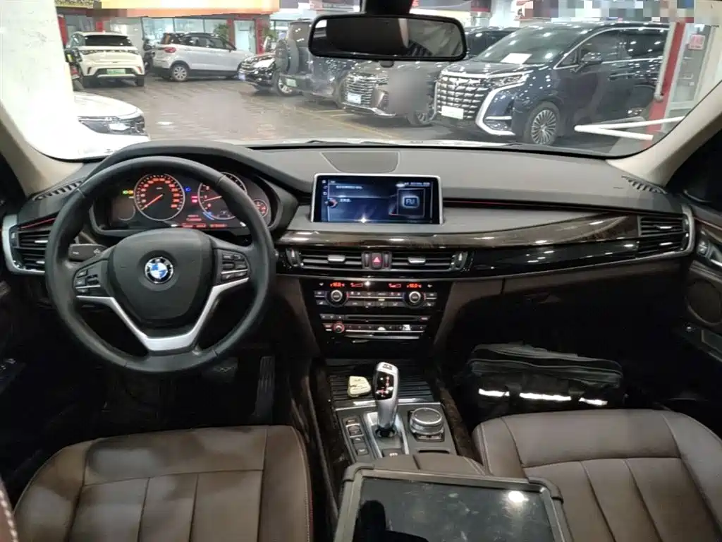 BMW X5 2017 — фото 10
