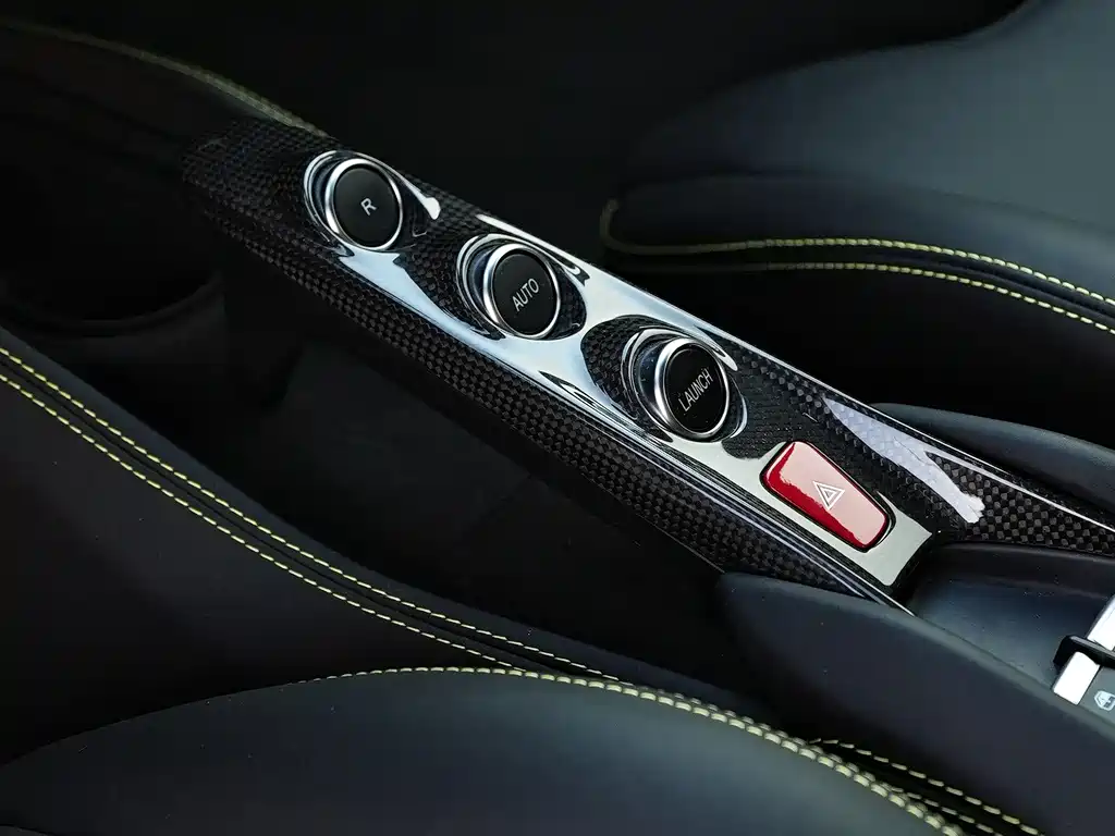 Ferrari F8 2023 — фото 10