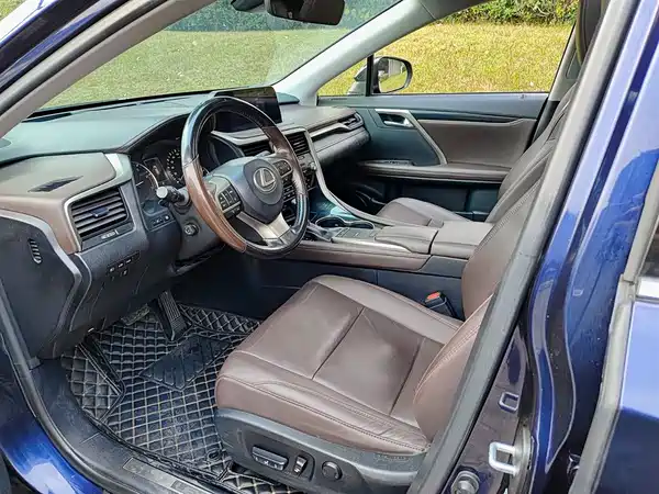 Lexus RX 2020