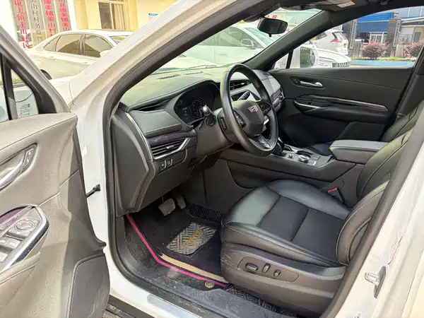 Cadillac XT4 2021