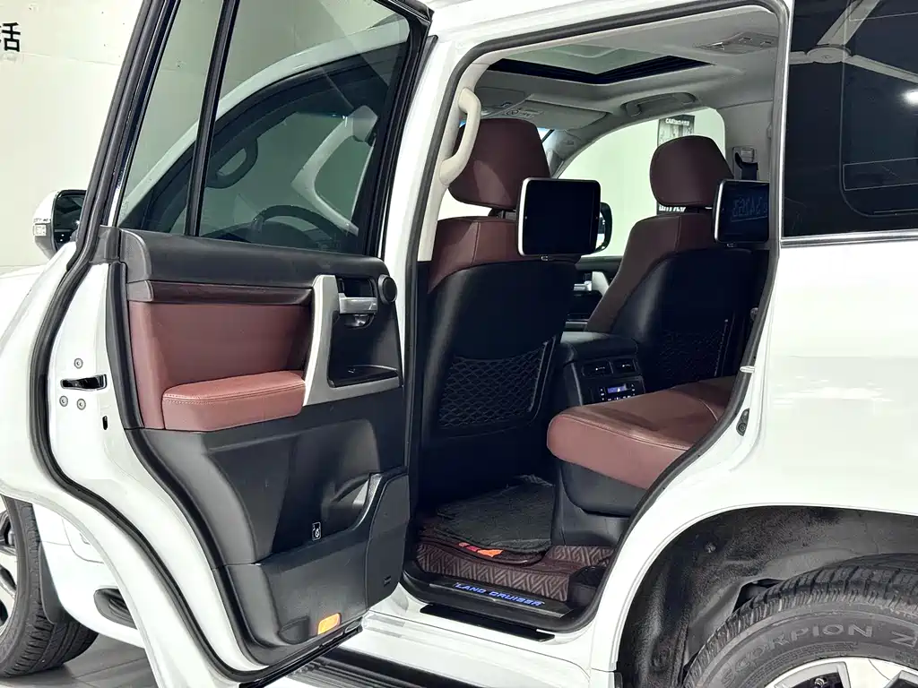 Toyota Land Cruiser 2019 — фото 42