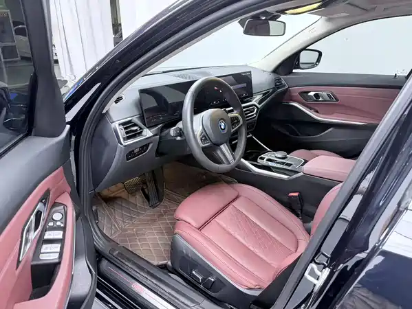 BMW i3 2024
