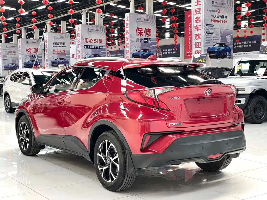 Toyota C-HR 2021 — фото 4