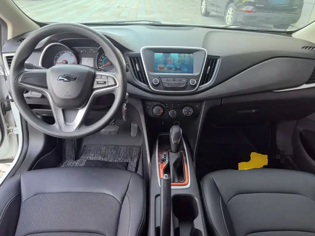 Chevrolet Cavalier 2018 — фото 10
