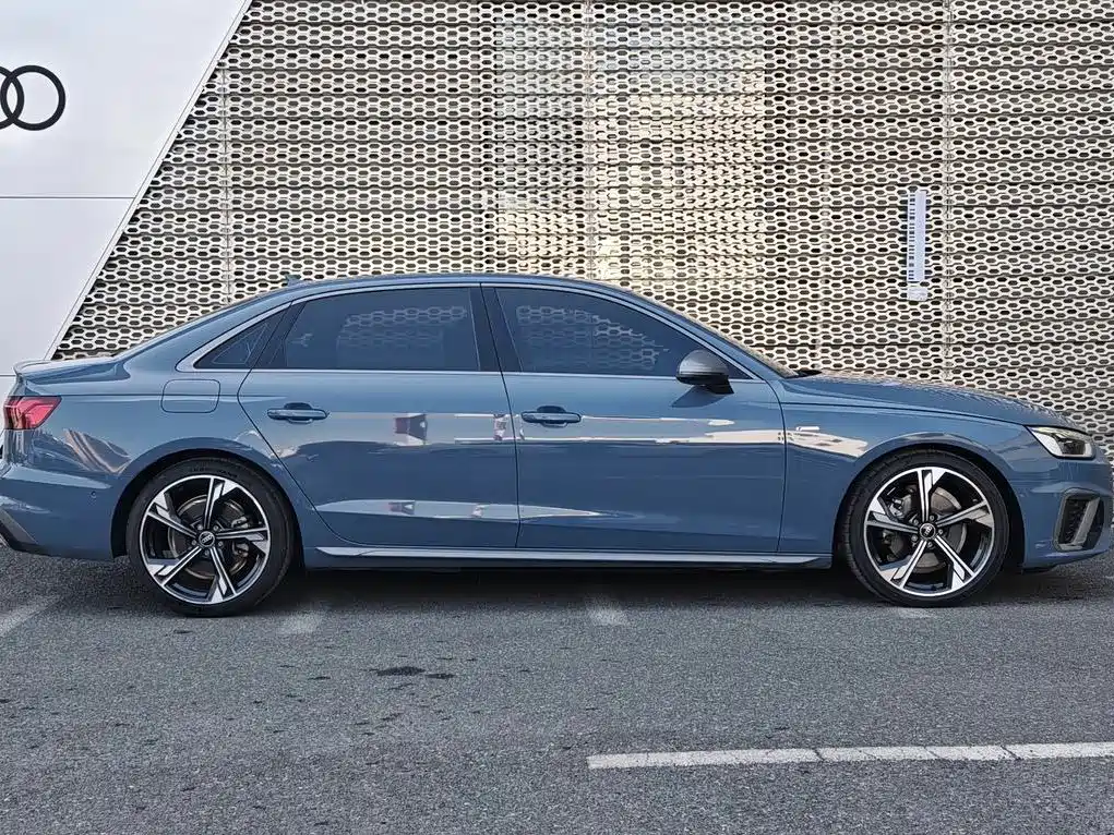 Audi A4L 2022