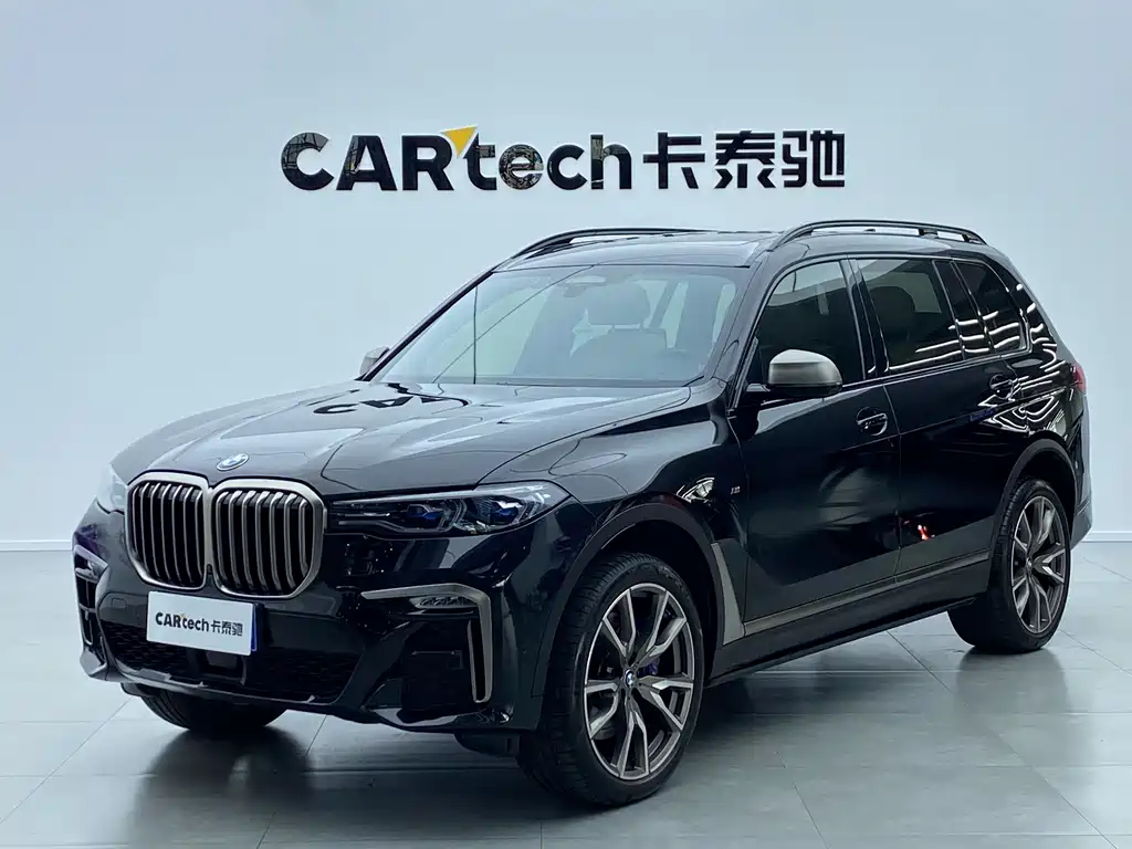 BMW X7 2021 — фото 1