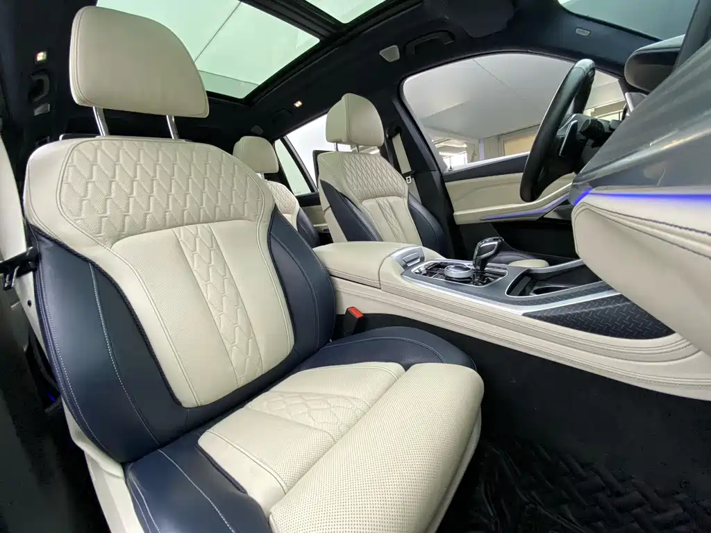 BMW X7 2021 — фото 10