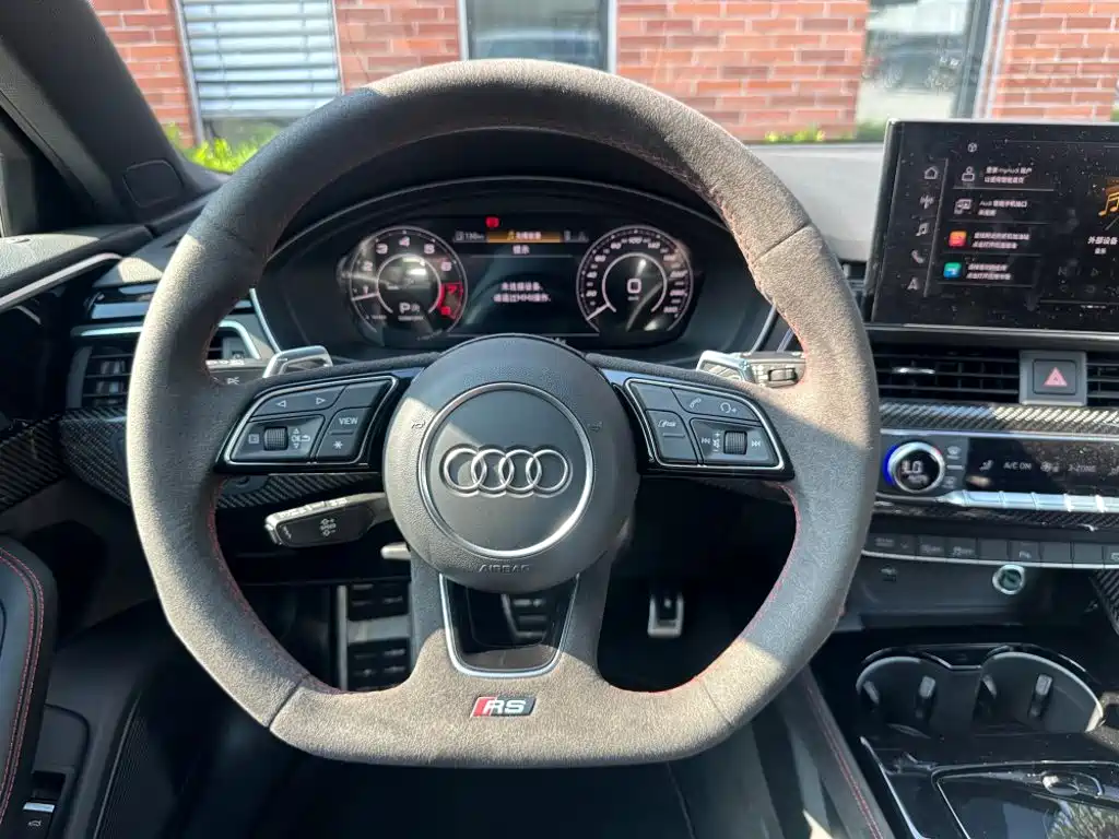 Audi RS 4 2024 — фото 16
