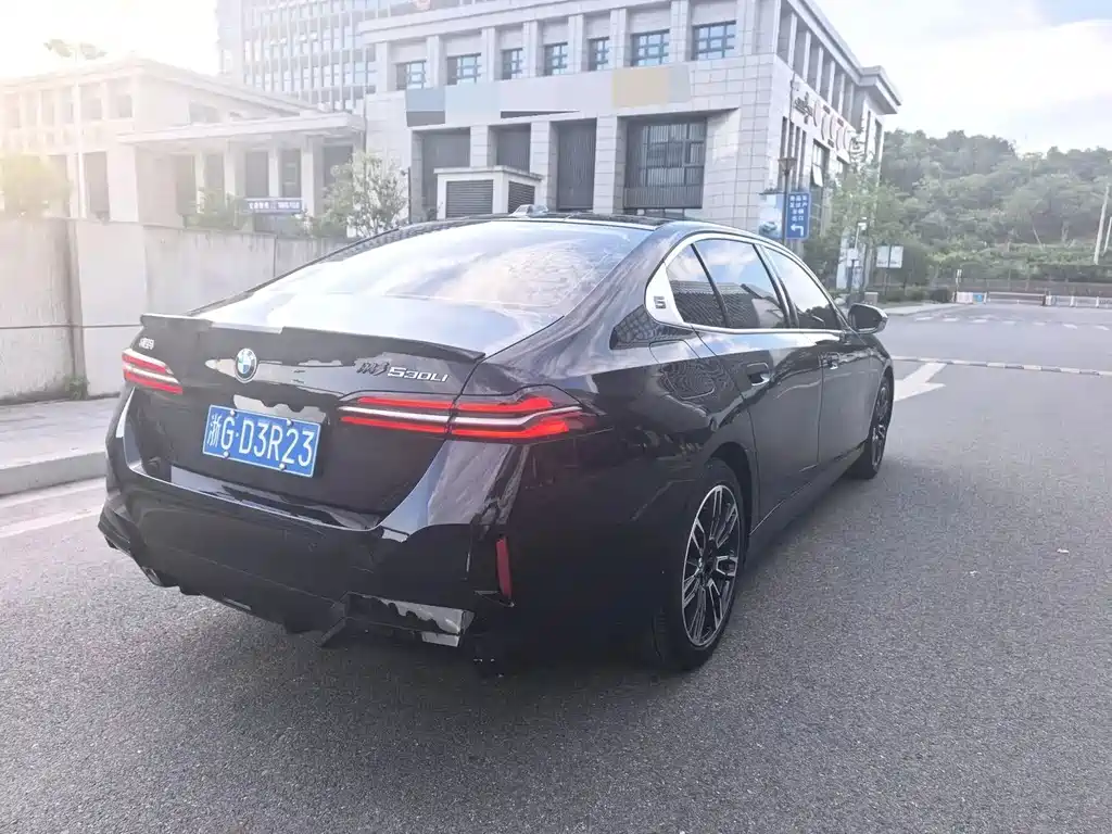 BMW 5 Series 2024