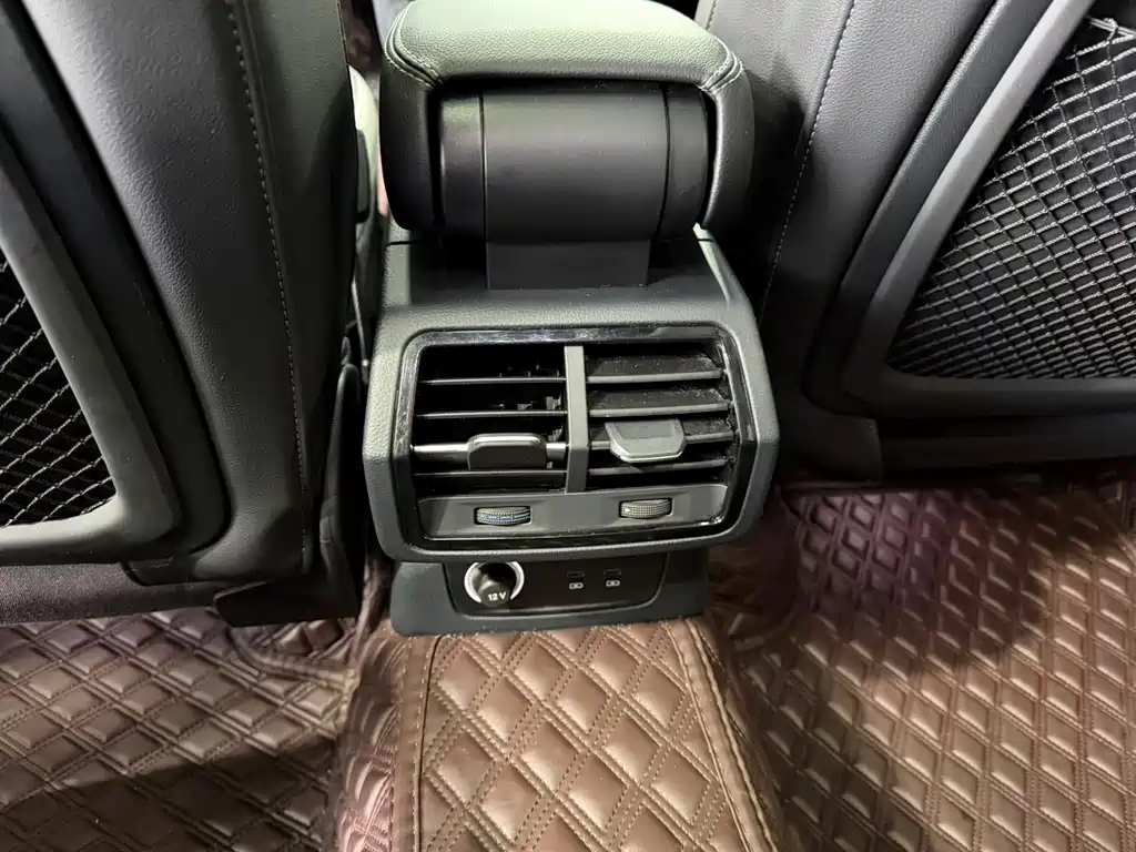 Audi Q3 2022 — фото 17
