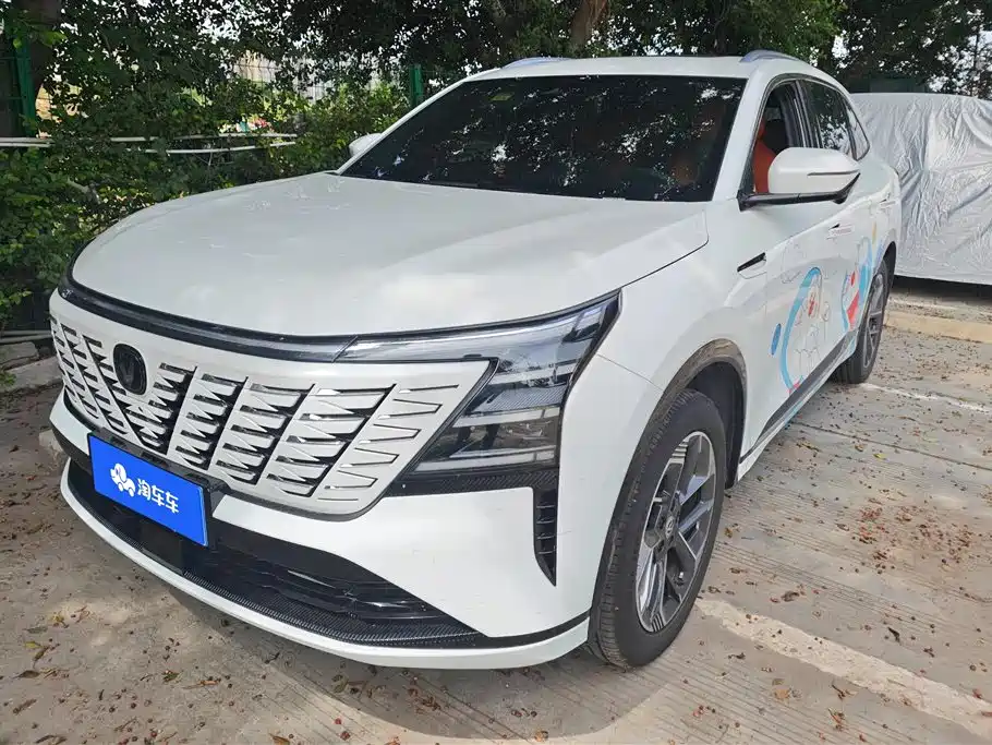 Changan CS75 PLUS 2025 — фото 1