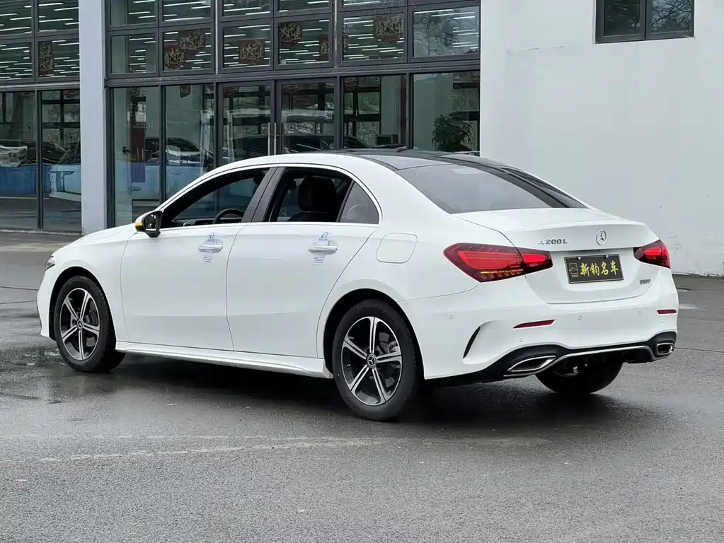 Mercedes-Benz A-Class 2025 — фото 17