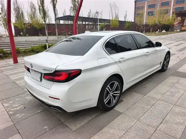 BMW 5 Series 2022