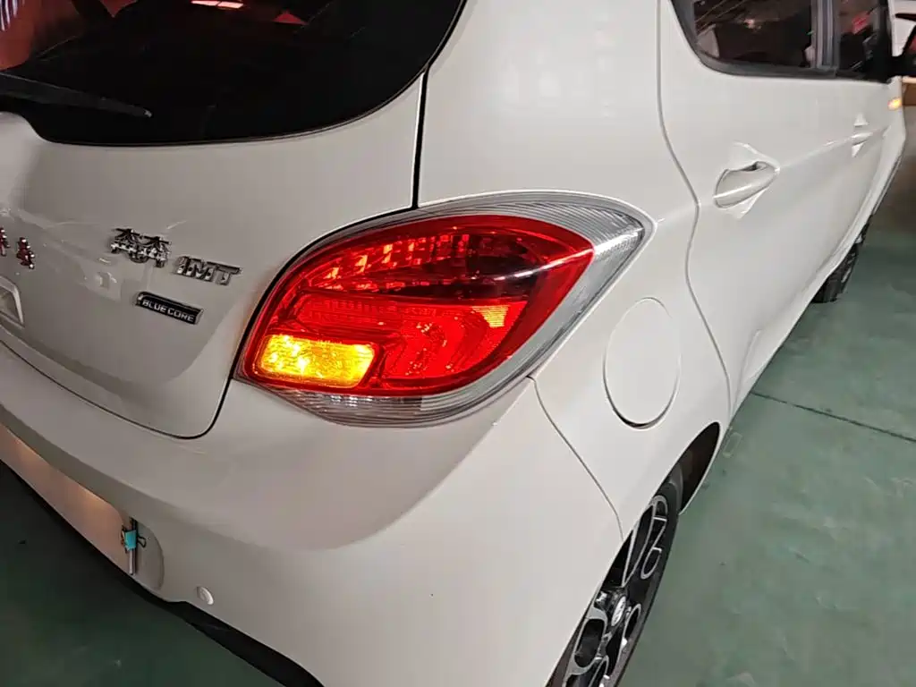 Changan BenBen 2015 — фото 8