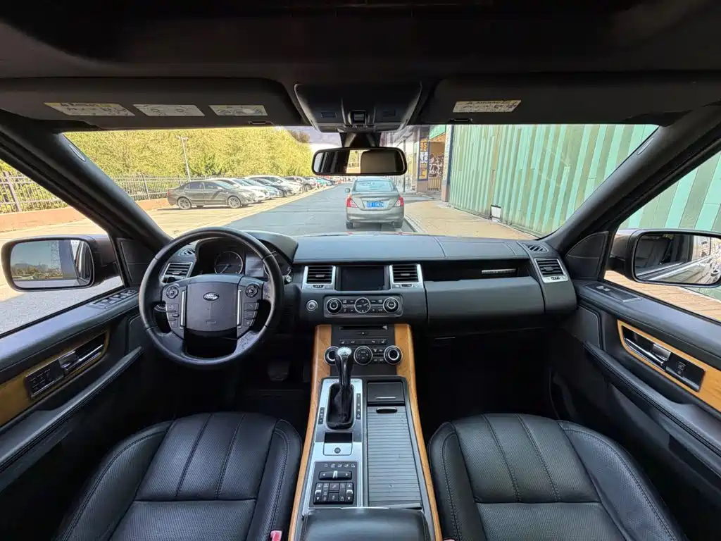 Land Rover Range Rover Sport 2012 — фото 4