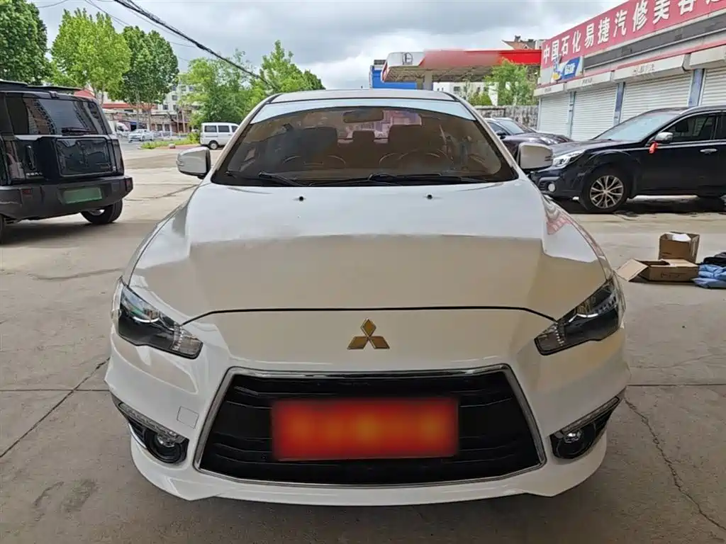 Mitsubishi Lancer EX 2015 — фото 3