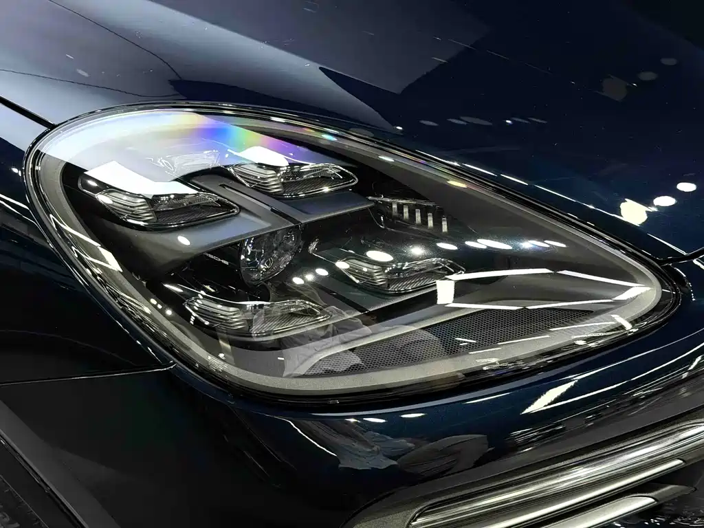 Porsche Cayenne 2021 — фото 12