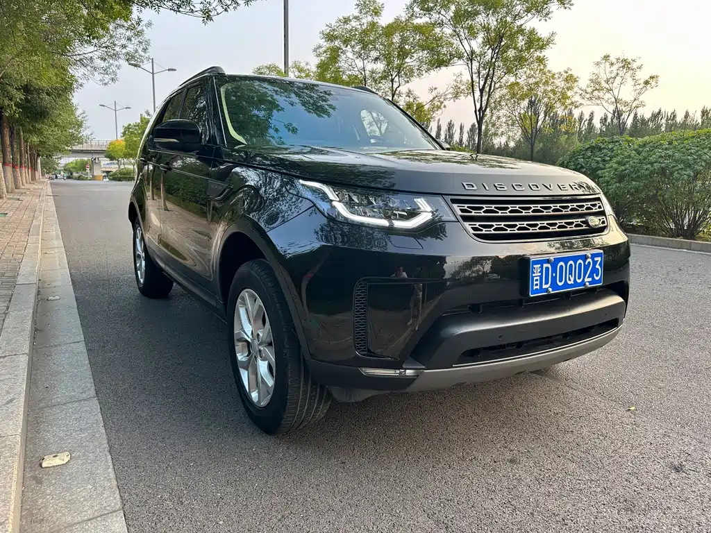 Land Rover Discovery 2018 — фото 2