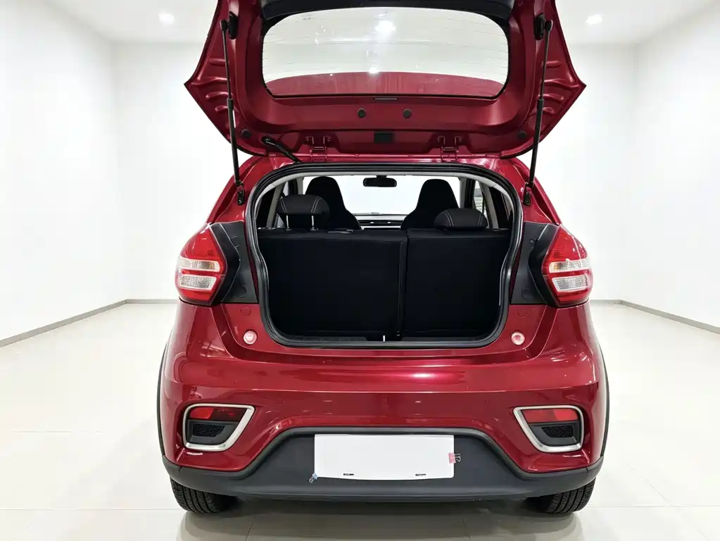 Geely Vision X1 2018 — фото 11