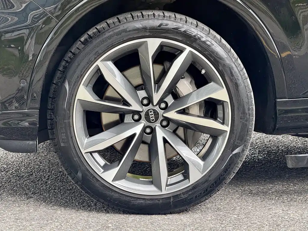 Audi Q7 2022 — фото 17