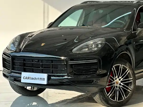 Porsche Cayenne 2011
