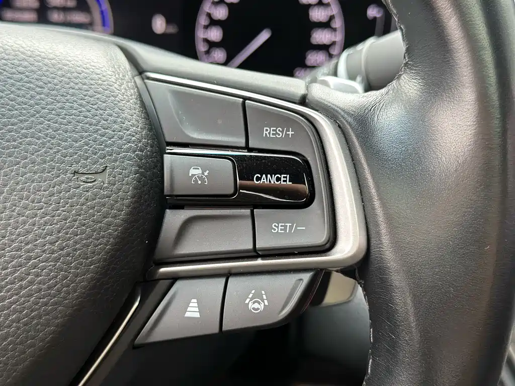 Honda Accord 2022 — фото 9