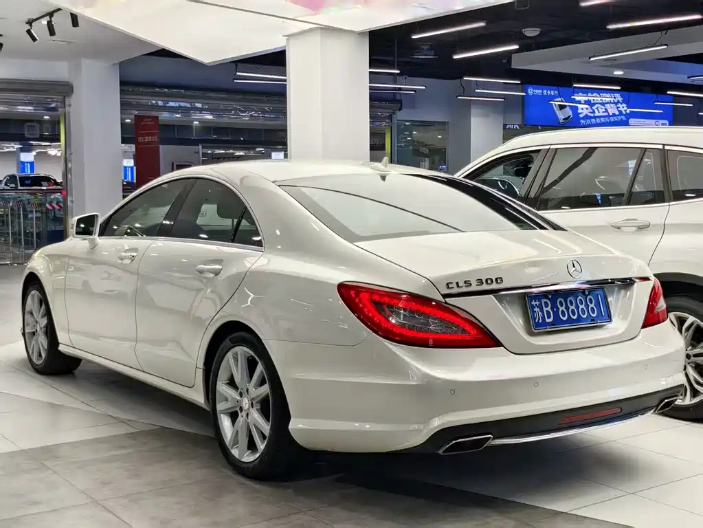Mercedes-Benz CLS 2014 — фото 17