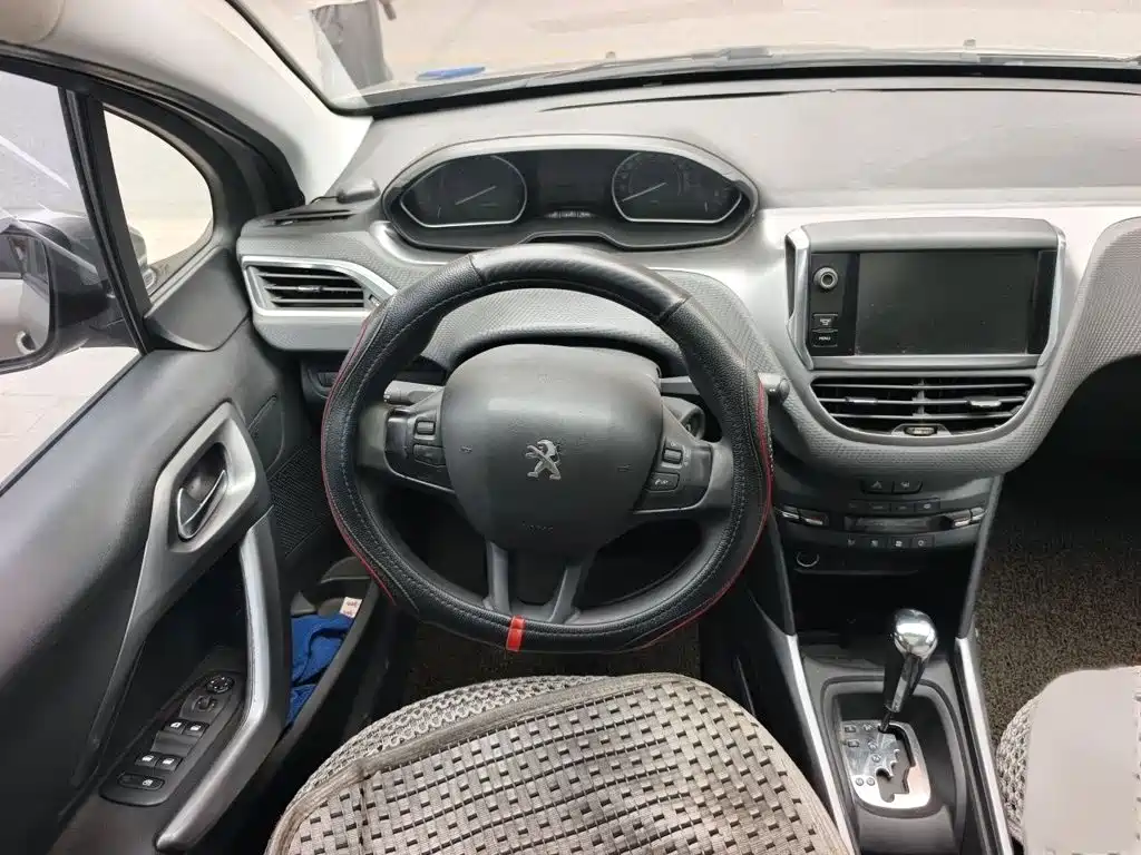 Peugeot 2008 2016