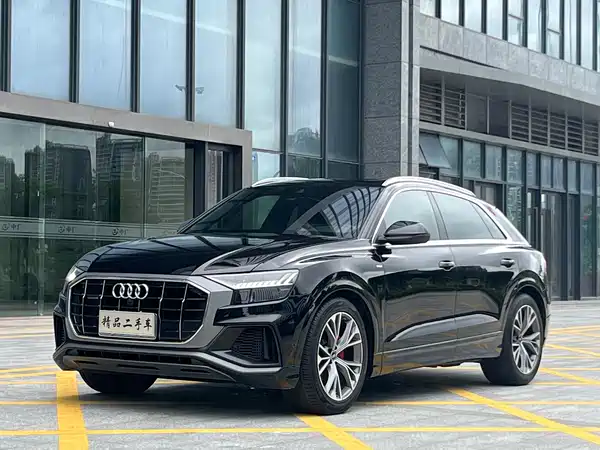 Audi Q8 2021