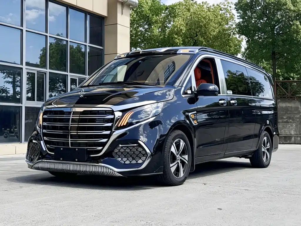 Mercedes-Benz Vito 2025 — фото 1
