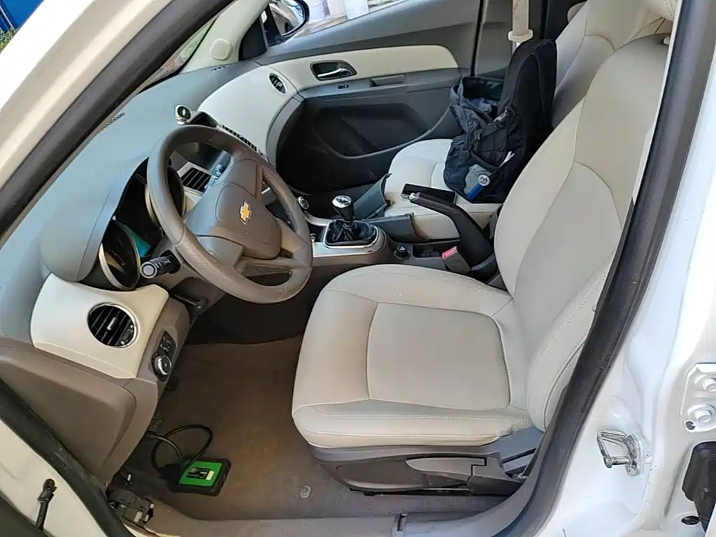Chevrolet Cruze 2015 — фото 15
