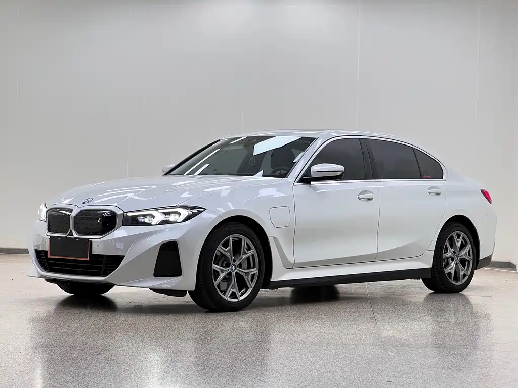 BMW i3 2023 — фото 1