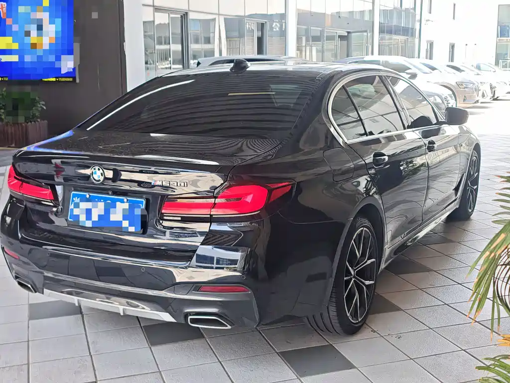 BMW 5 Series 2021