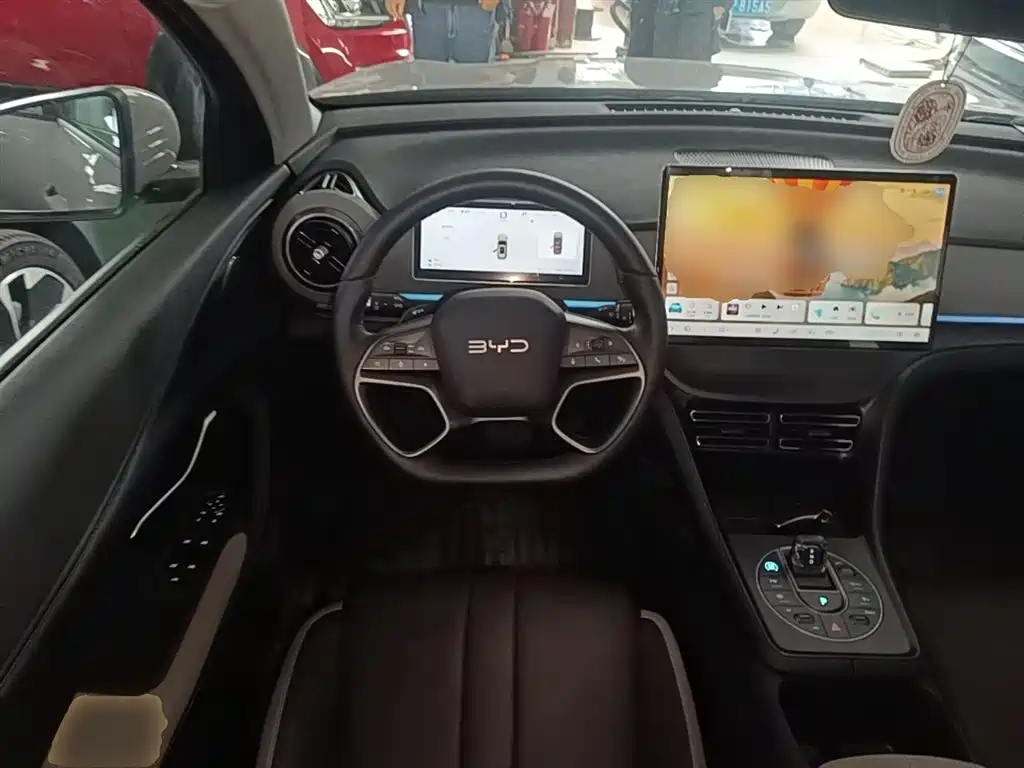 BYD Seal 05 DM-i 2025 — фото 11