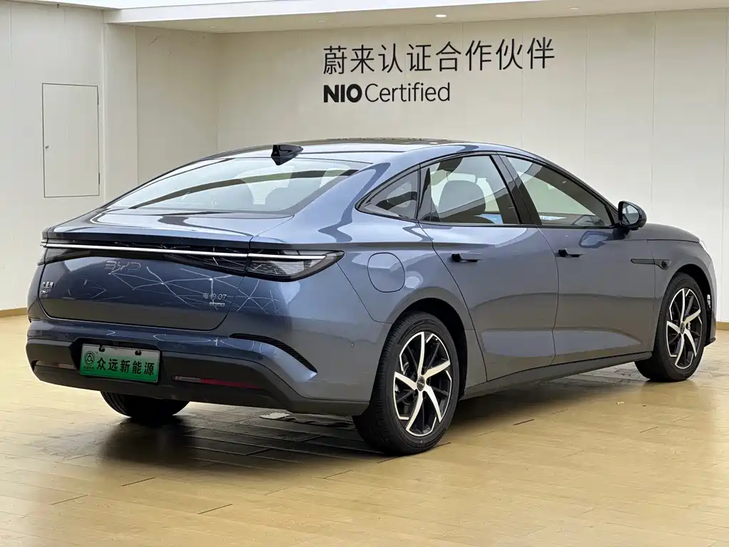 BYD Seal 07 DM-i 2026 — фото 4