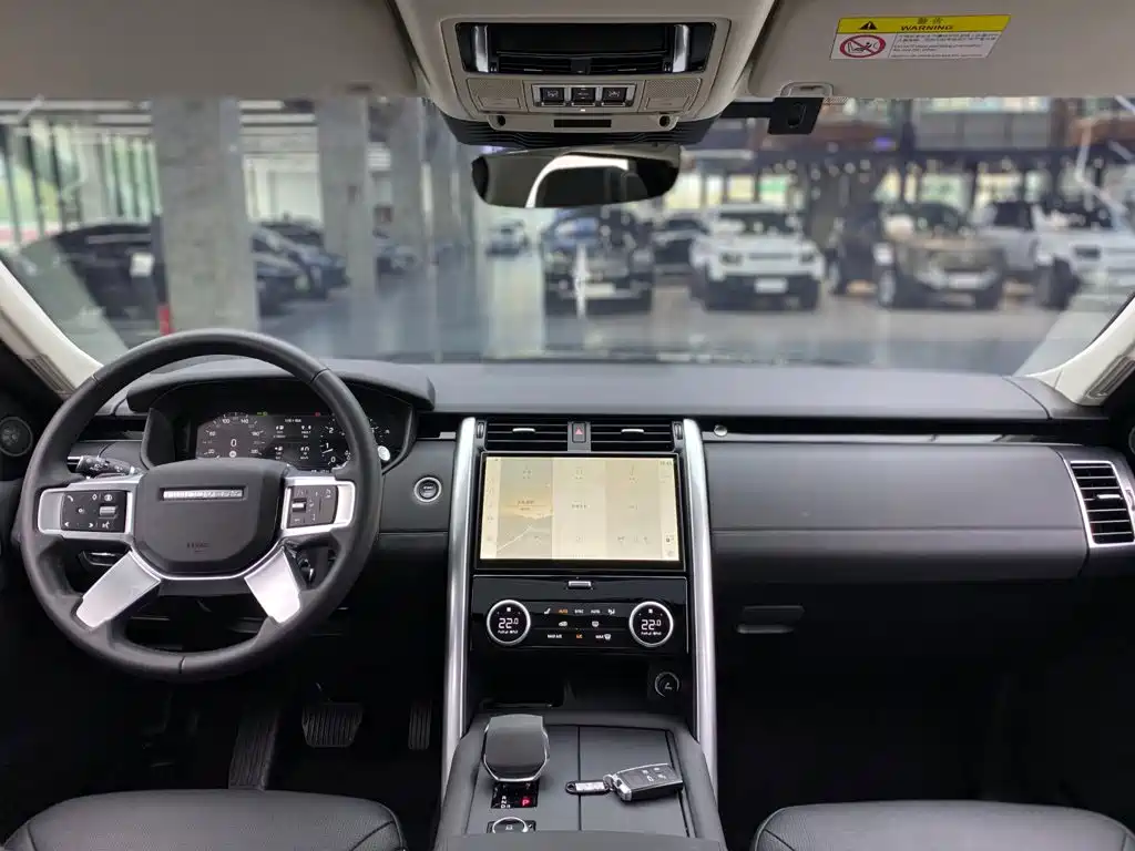 Land Rover Discovery 2024 — фото 11
