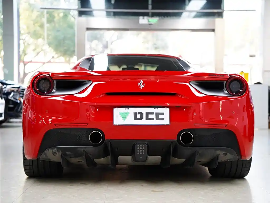 Ferrari 488 2017 — фото 7