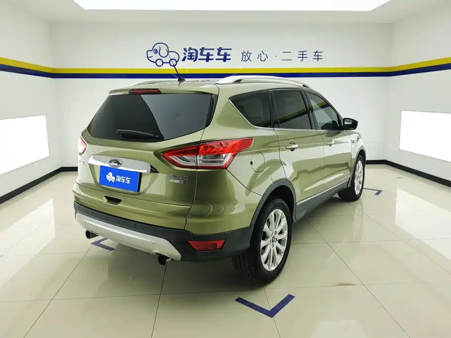 Ford Kuga 2015 — фото 3