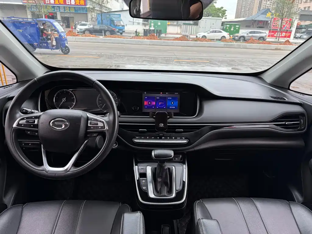 GAC Motor Trumpchi M6 2020 — фото 4