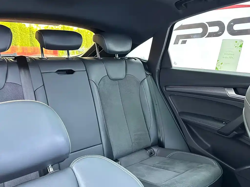 Audi Q5L Sportback 2022 — фото 19