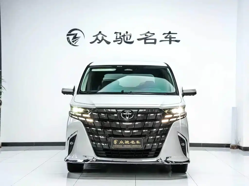 Toyota Alphard 2024