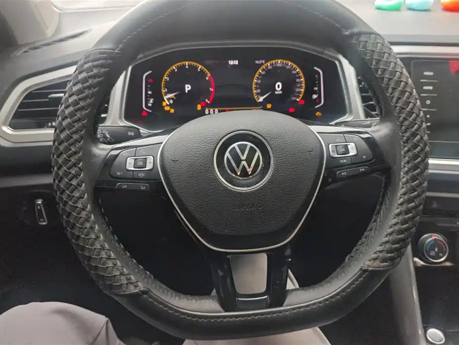 Volkswagen T-Roc 2022 — фото 15