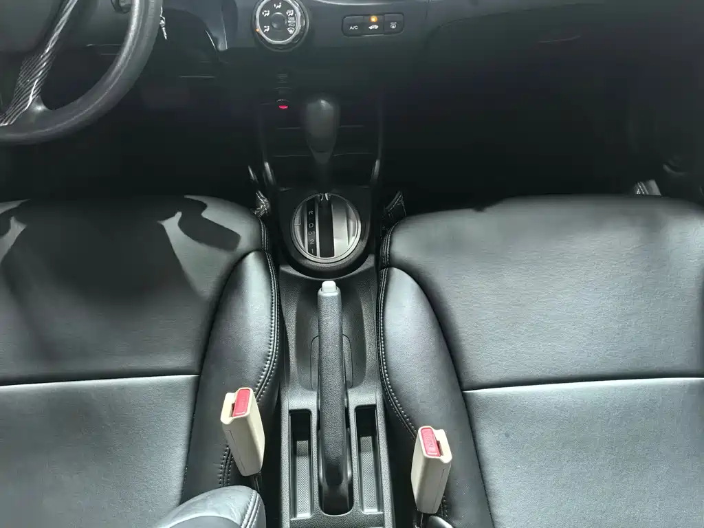 Honda Fit 2011 — фото 14