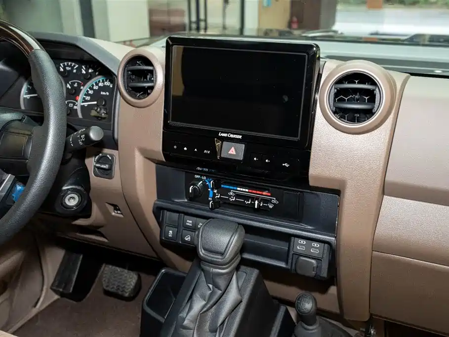 Toyota Land Cruiser 2025 — фото 15